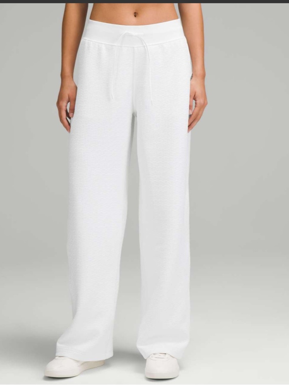 Like new Lululemon Textured High-Rise Wide-Leg Track Pant 6